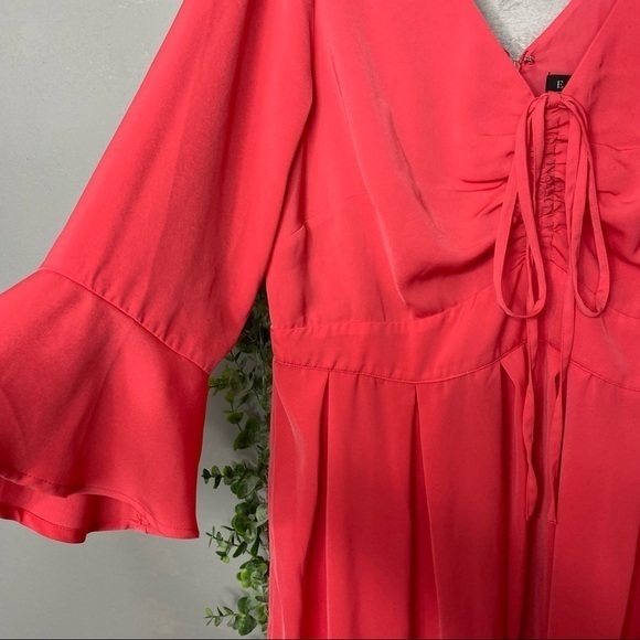 Eloquii Flare Sleeve Dress with Halter Detail in poppy - Picture 8 of 15